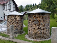 Untergrund unter den Holzschuppen 