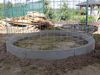 Untergrund unter den Holzschuppen 