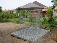 Untergrund unter den Holzschuppen 