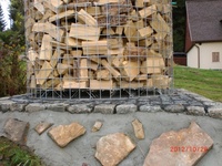 Untergrund unter den Holzschuppen 