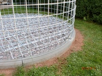 Untergrund unter den Holzschuppen 