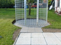 Untergrund unter den Holzschuppen 