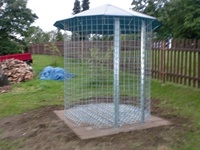 Untergrund unter den Holzschuppen 